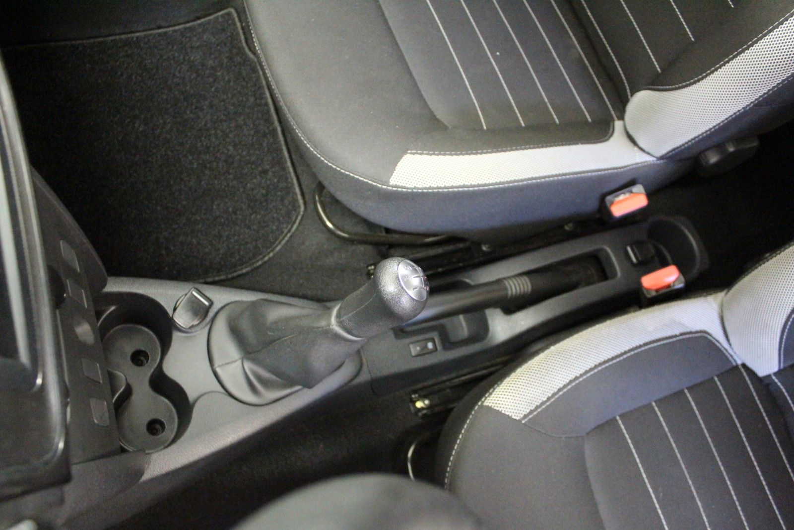 Fahrzeugabbildung Dacia Sandero TCe 90 Stepway *Media-Nav*