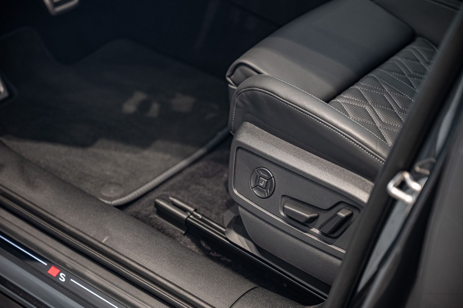 Audi SQ5 - Bild 22
