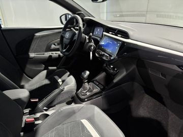 Fotografie 5 des Opel Corsa 1.2 Direct Injection Turbo GS ReNewKnit