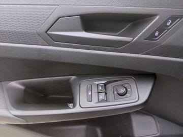 Volkswagen Caddy - 10