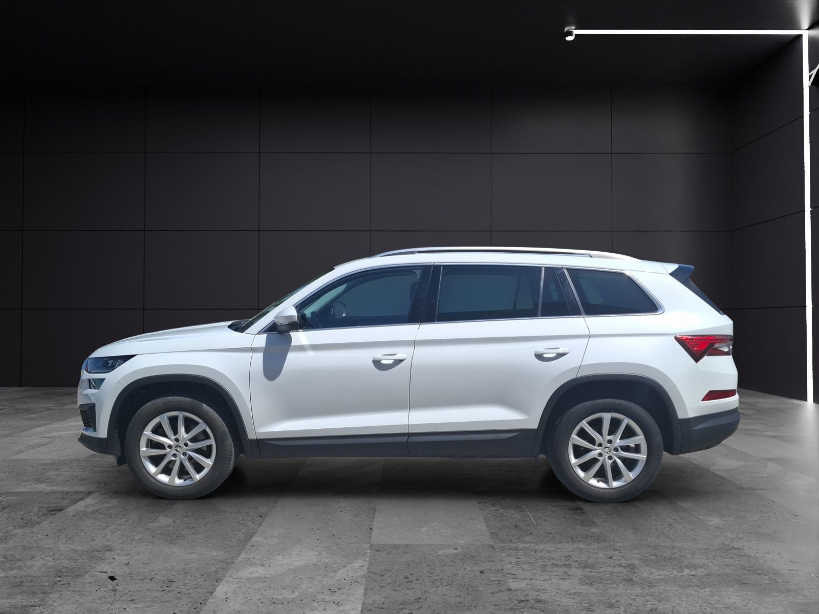Fahrzeugabbildung SKODA Kodiaq TSI Style DSG 4x4 Matrix Navi AID ACC RFK