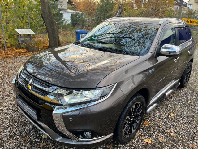 Mitsubishi Outlander PHEV Top 4WD