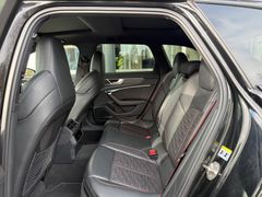 AUDI RS6 Avant PERFORMANCE/ STANDHZG./ B&O/ 22"/ PANO AUDI RS6 Avant PERFORMANCE/ STANDHZG./ B&O/ 22"/ PANO