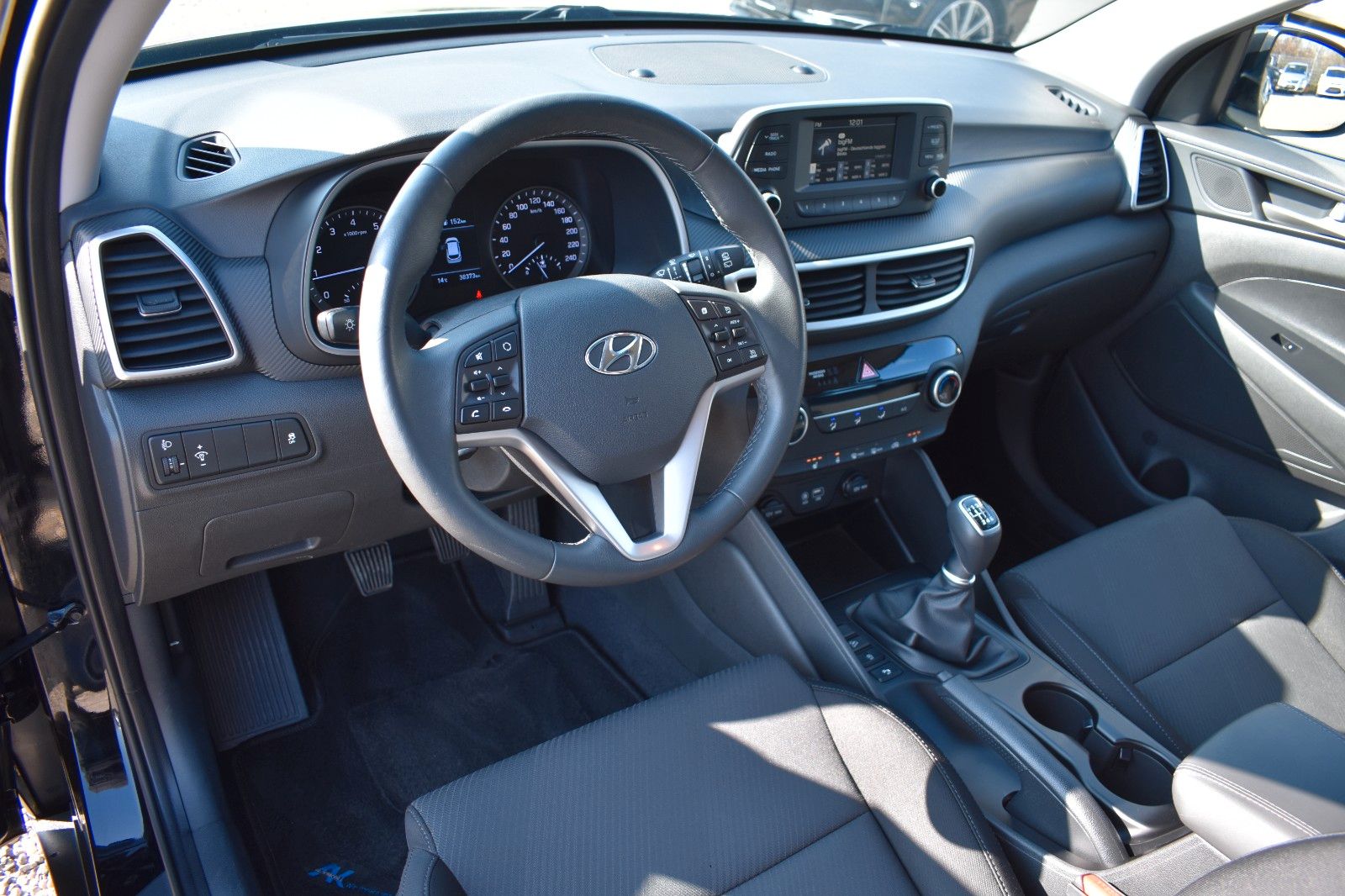 Fahrzeugabbildung Hyundai Tucson Pure 2WD