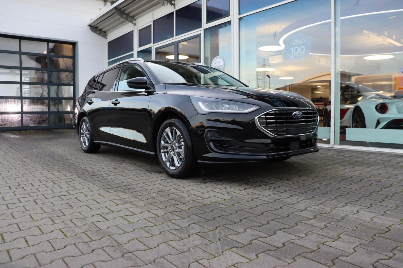 Ford Focus Titanium X 1.0 EcoBo. AKTIONSPREIS