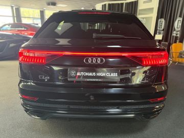 Audi Q8 - 6