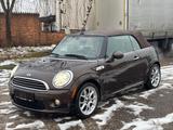 MINI COOPER CABRIO Sidewalk Sidewalk - MINI Cooper Cabrio: Sidewalk