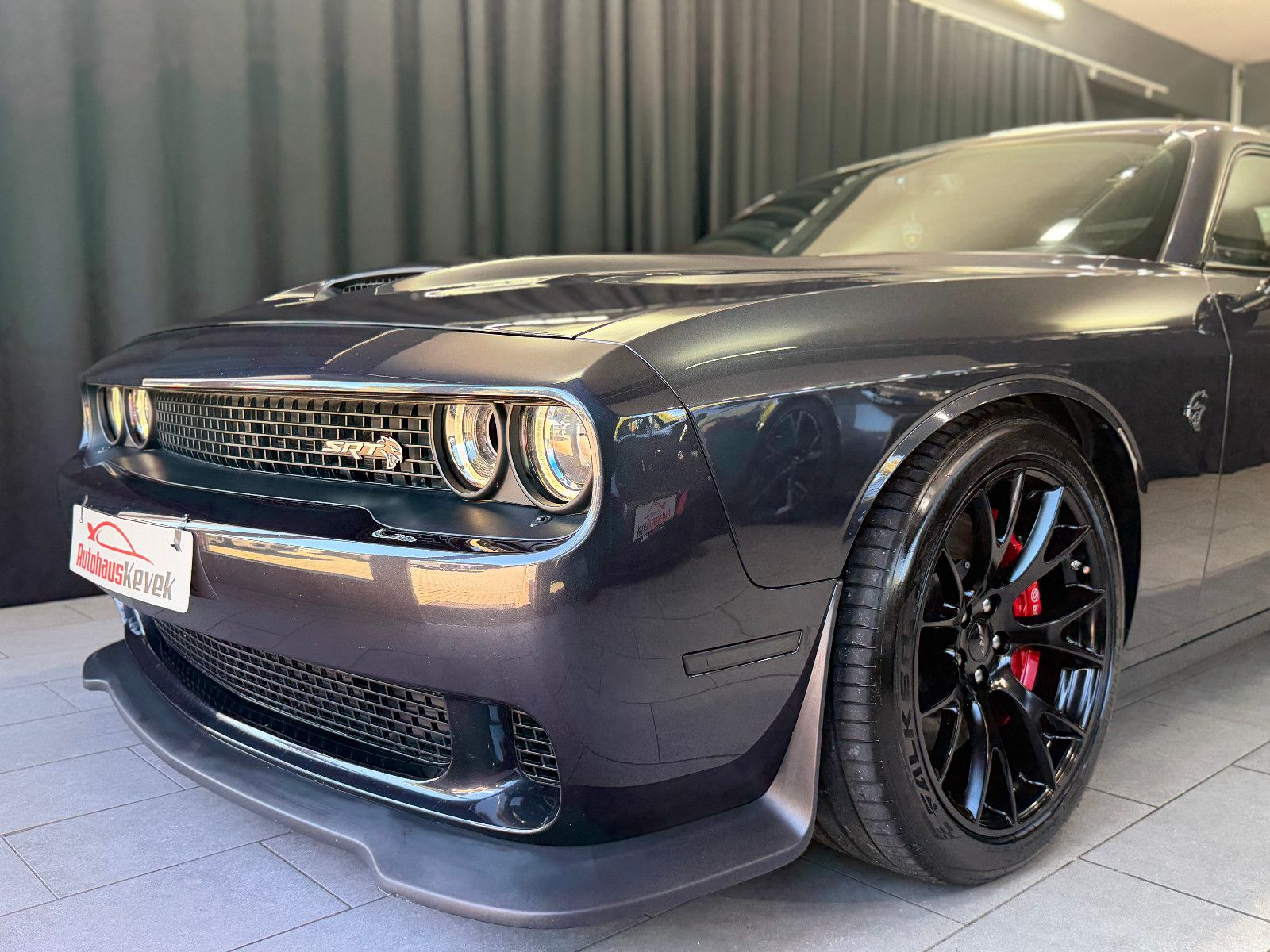 Fahrzeugabbildung Dodge Challenger SRT Hellcat |H/K|KW|GME