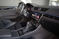 SKODA Superb Combi 2.0 TDI L&K 4x4*Massage*LED*ACC*PSD