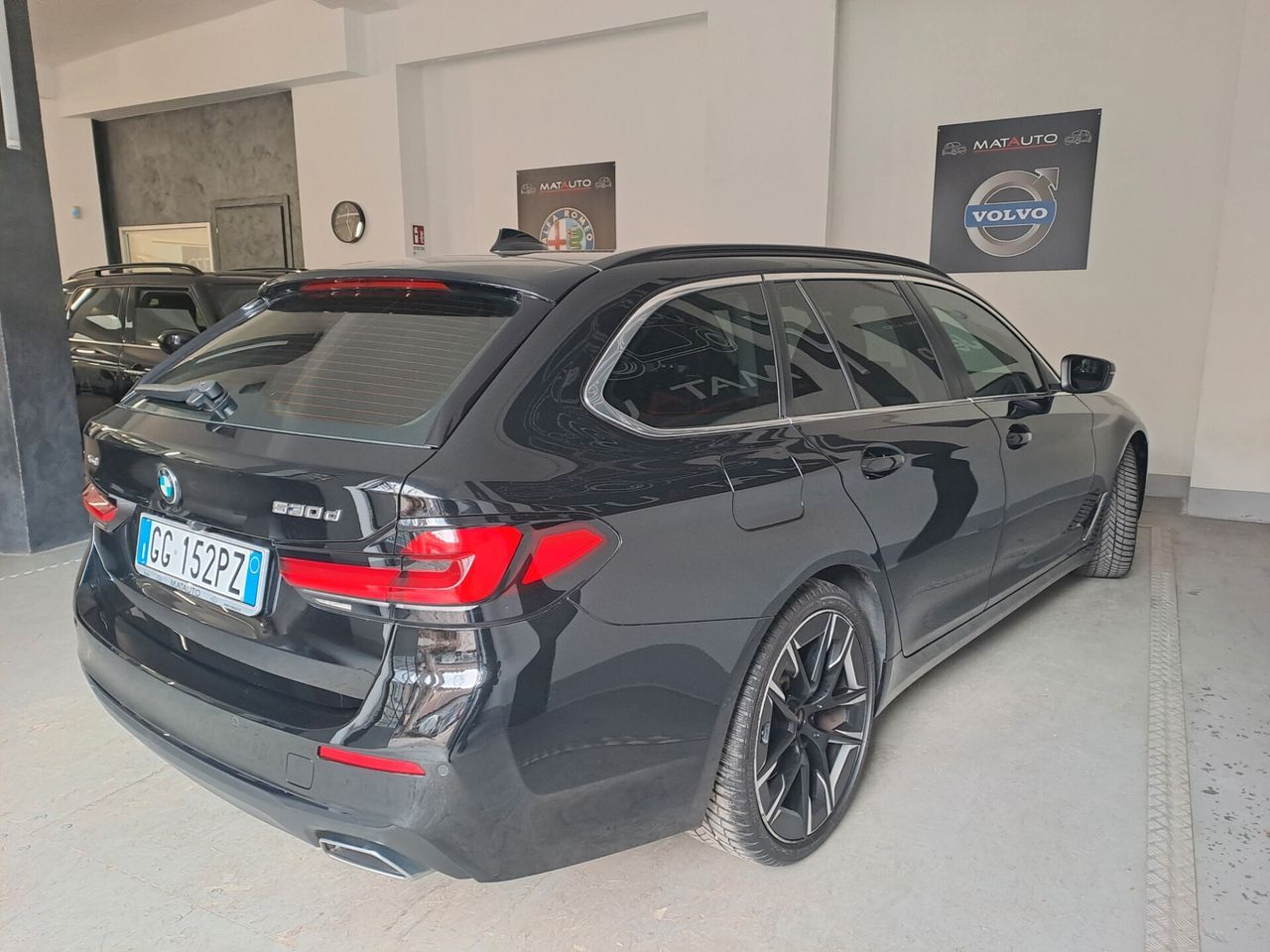 BMW Bmw 530 530d 48V xDrive Touring Business+ """ UN imagem 3
