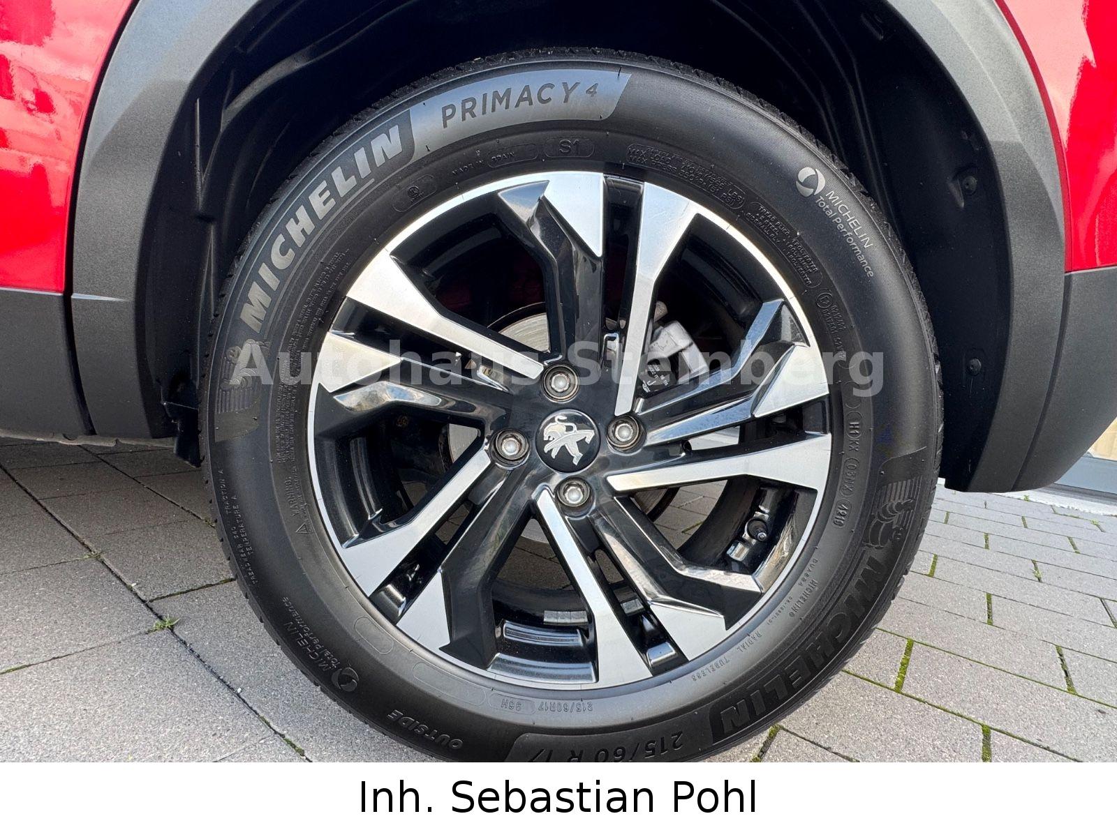 Peugeot 2008 Allure*LED*APP*NAVI*LEDER*1.HAND