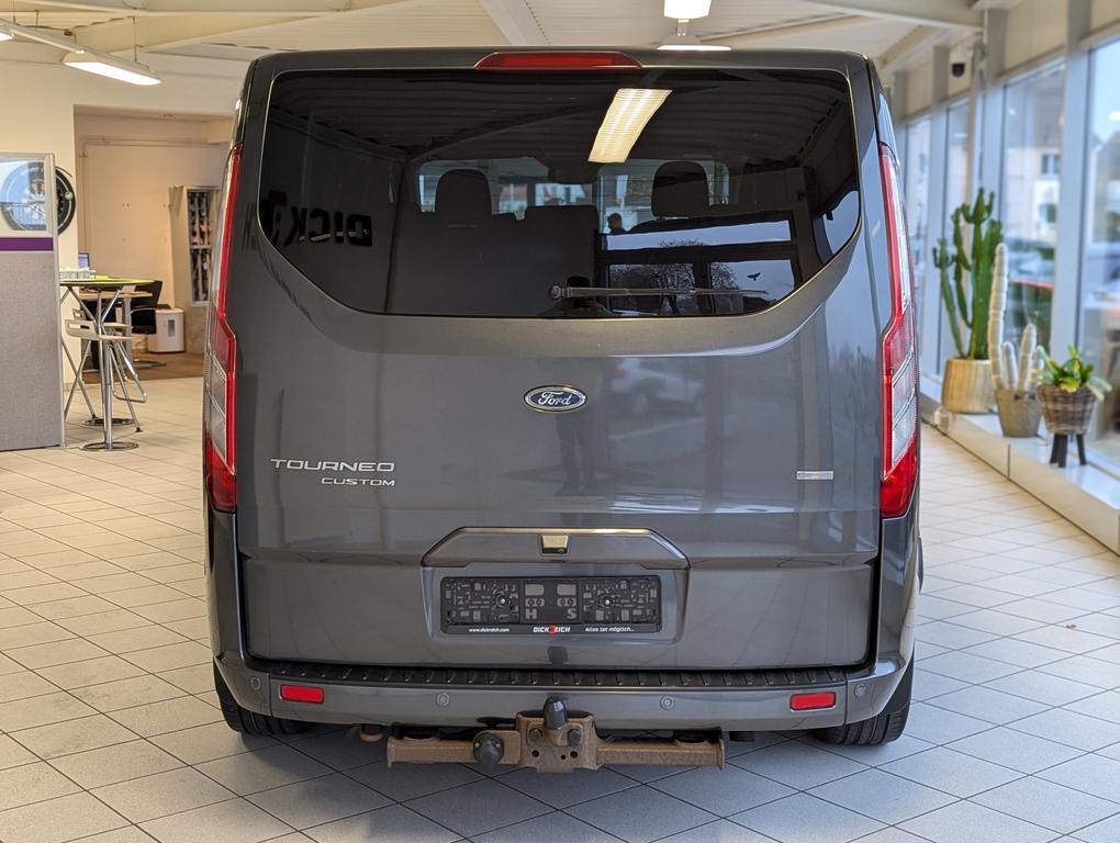 Ford Tourneo Custom