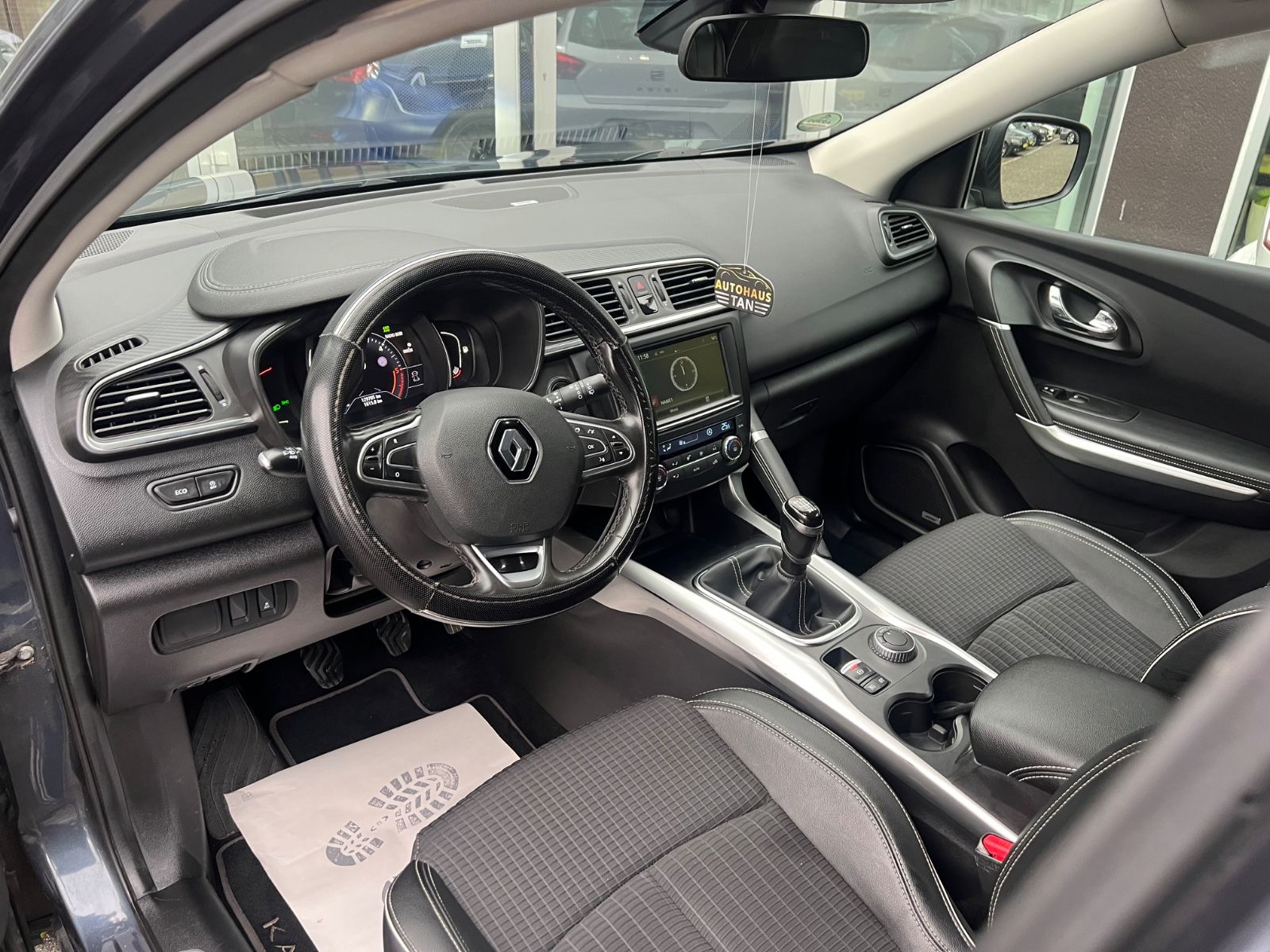 Fahrzeugabbildung Renault Kadjar Bose Edition 4x4 *LED*KAMERA*NAVI*