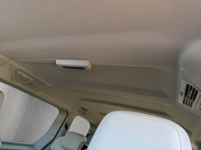T7 Multivan 2.0 TDI DSG Style Bluetooth Navi LED