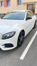 Mercedes-Benz E 220 d Autom. - - Mercedes-Benz E 220 mit Diesel-Antrieb: Weiß, Limousine
