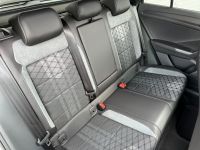 VW T-Roc 1.5 TSI OPF DSG R-Line NAV KAM BLACK3J GAR bei Autohaus Landmann & Maier OHG