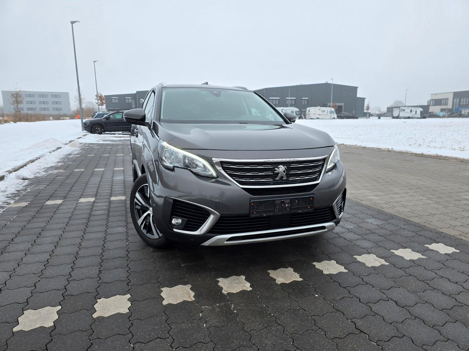 Peugeot 5008,ALLURE,NAVI,LED.XENON,NEU ZAHNRIEMEN