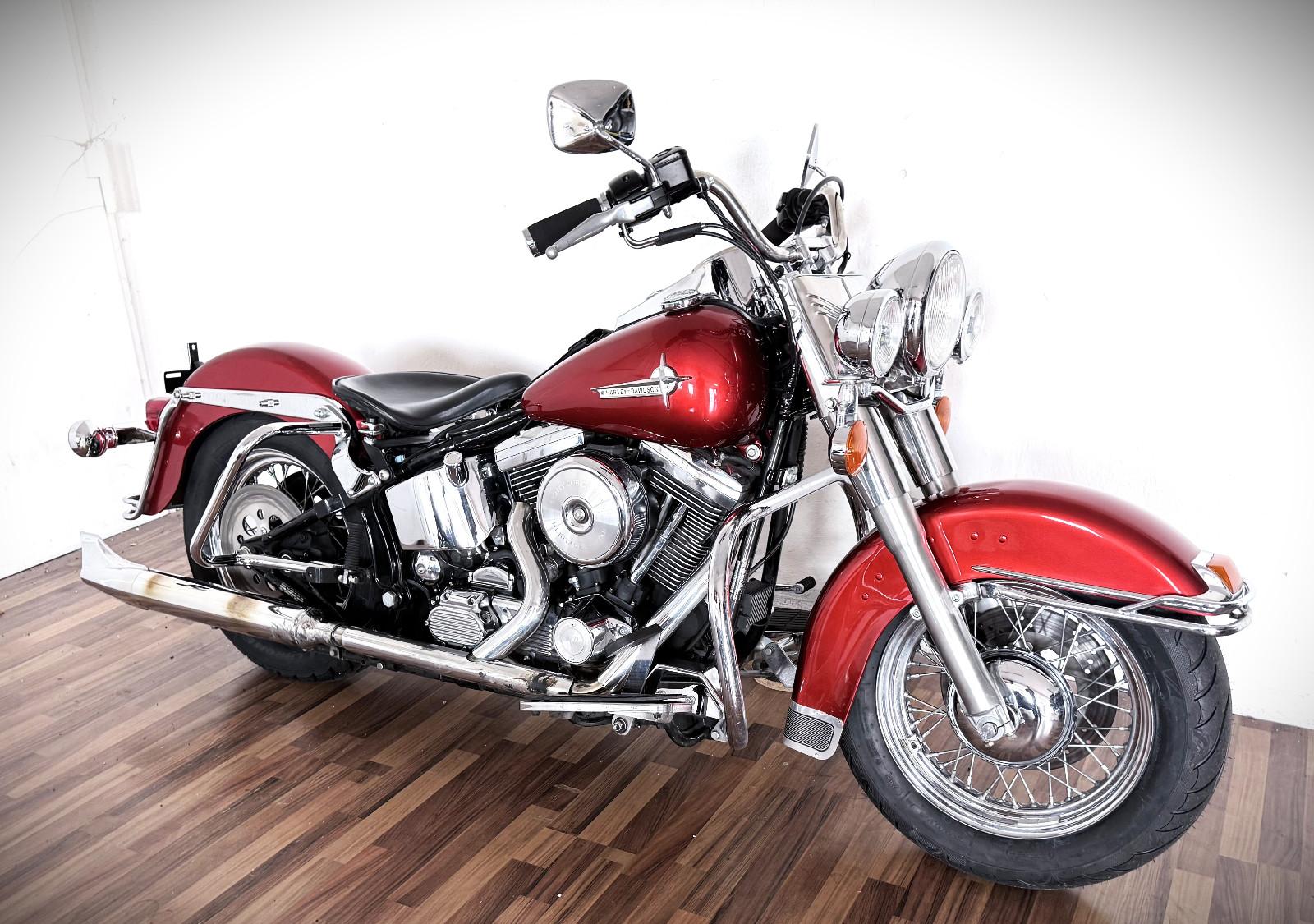 Harley-Davidson Heritage Classic EVO 2. Hand