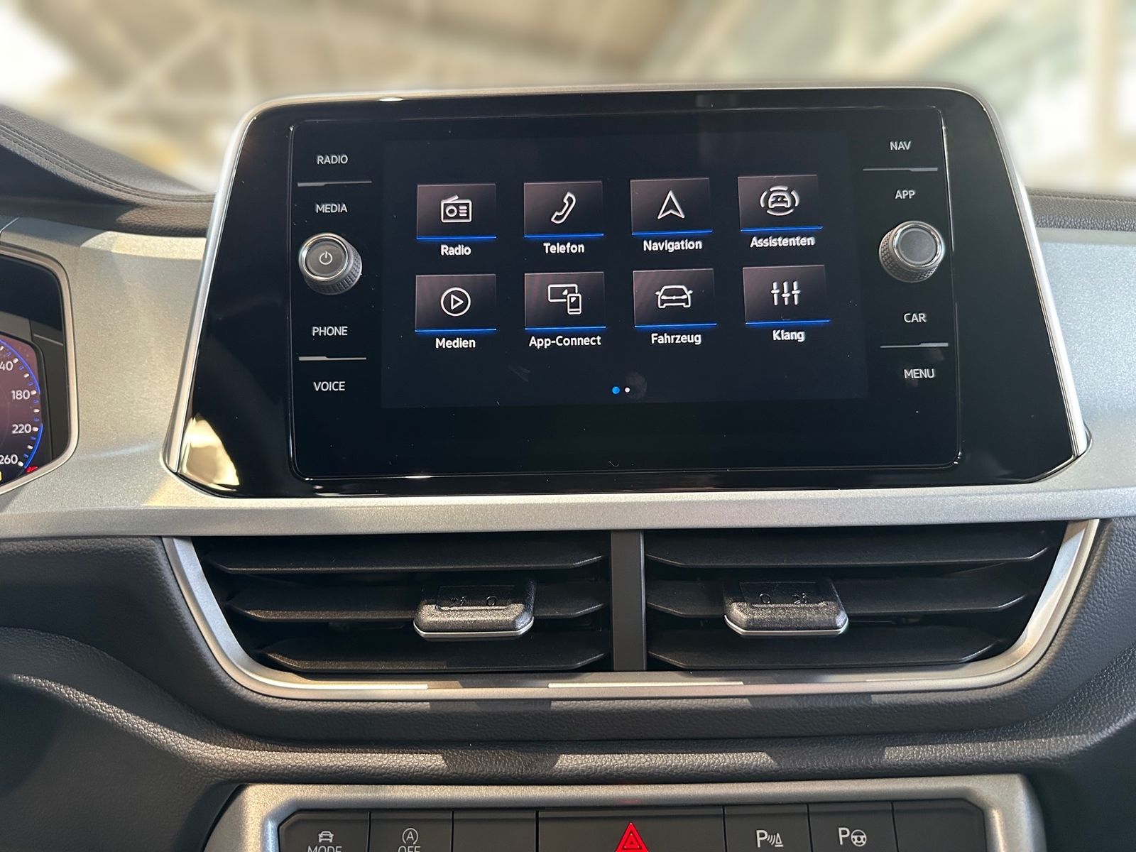 Volkswagen T-Roc - Bild 6