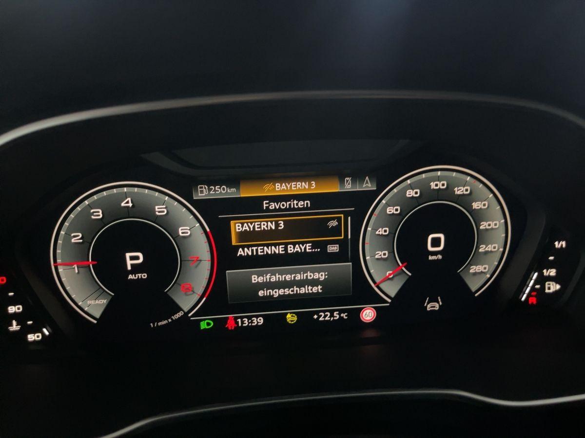 Audi Q3 40 2.0 TFSI quattro S tronic MATRIX ACC PANO, миниатюра 10