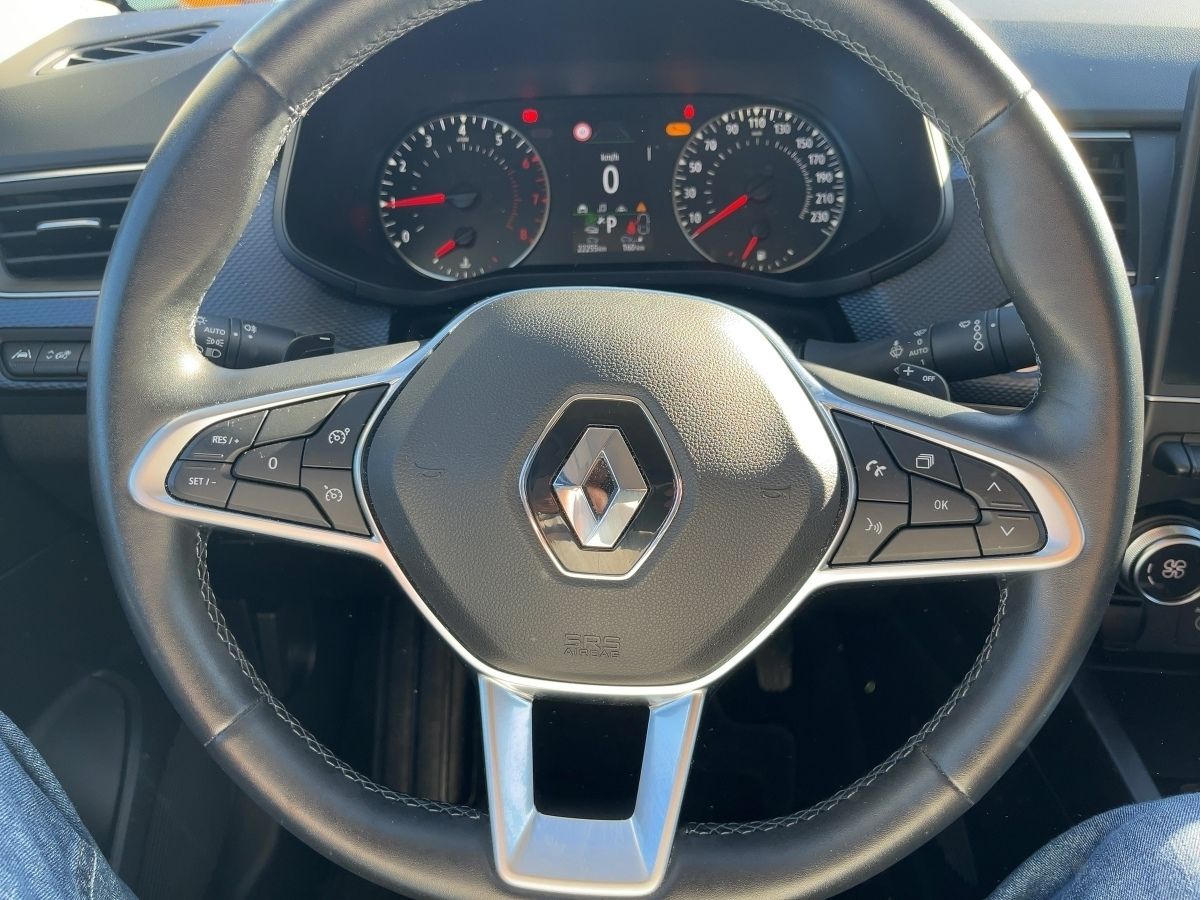 Fahrzeugabbildung Renault Arkana EQUILIBRE TCe 140 EDC ABS Fahrerairbag ES - mit KI generiert/bearbeitet