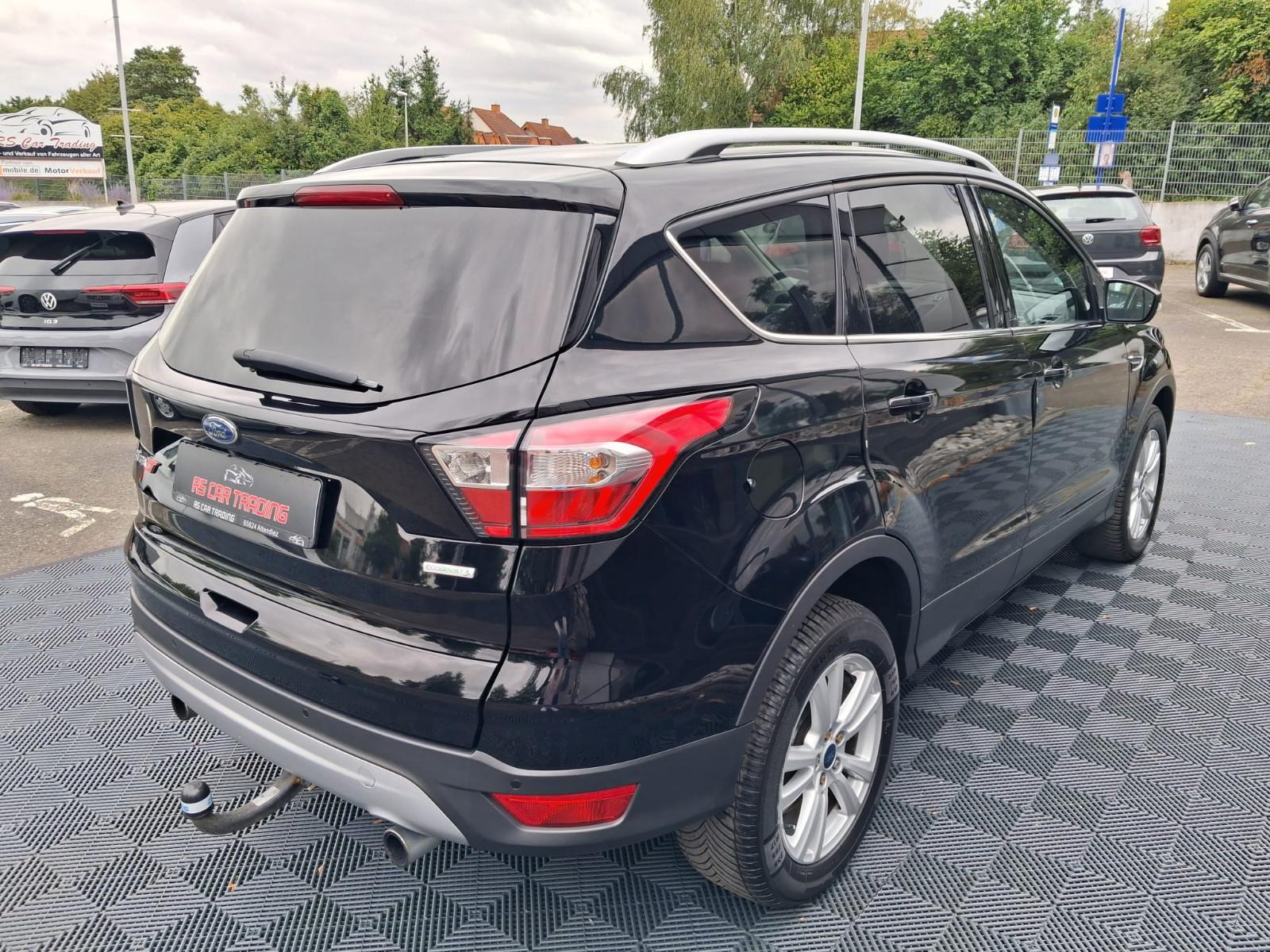 Ford Kuga Cool & Connect