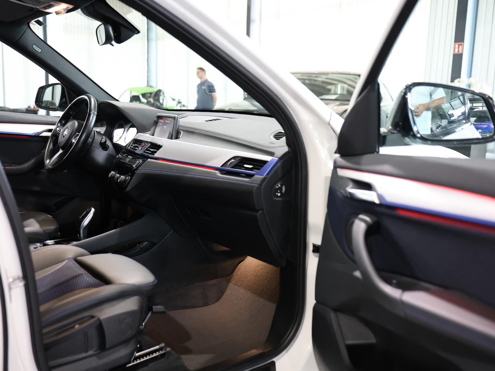 BMW X1 sDrive 20i M-SPORT SHADOW / LED, LEDER, NAVI+, миниатюра 12