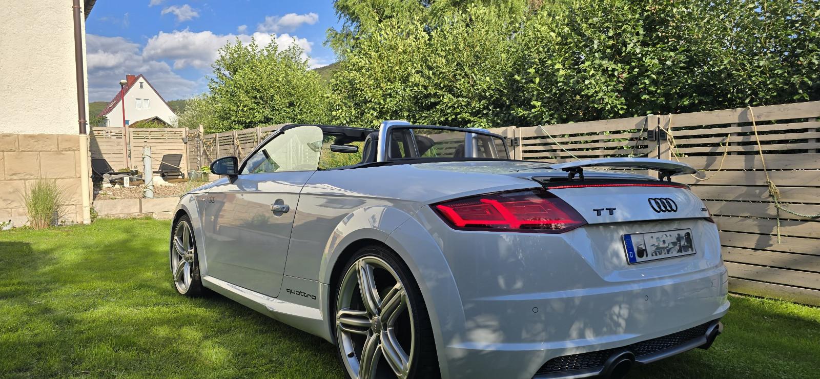 Audi TT Roadster 2.0 TFSI S tronic quattro 