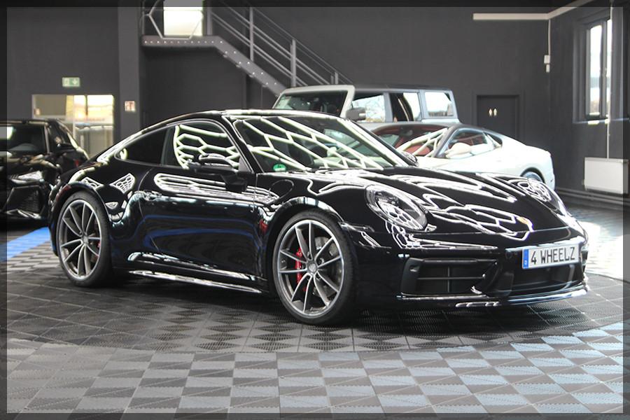 Porsche 911 Carrera 4S NAVI / CAM / PDC / PANO