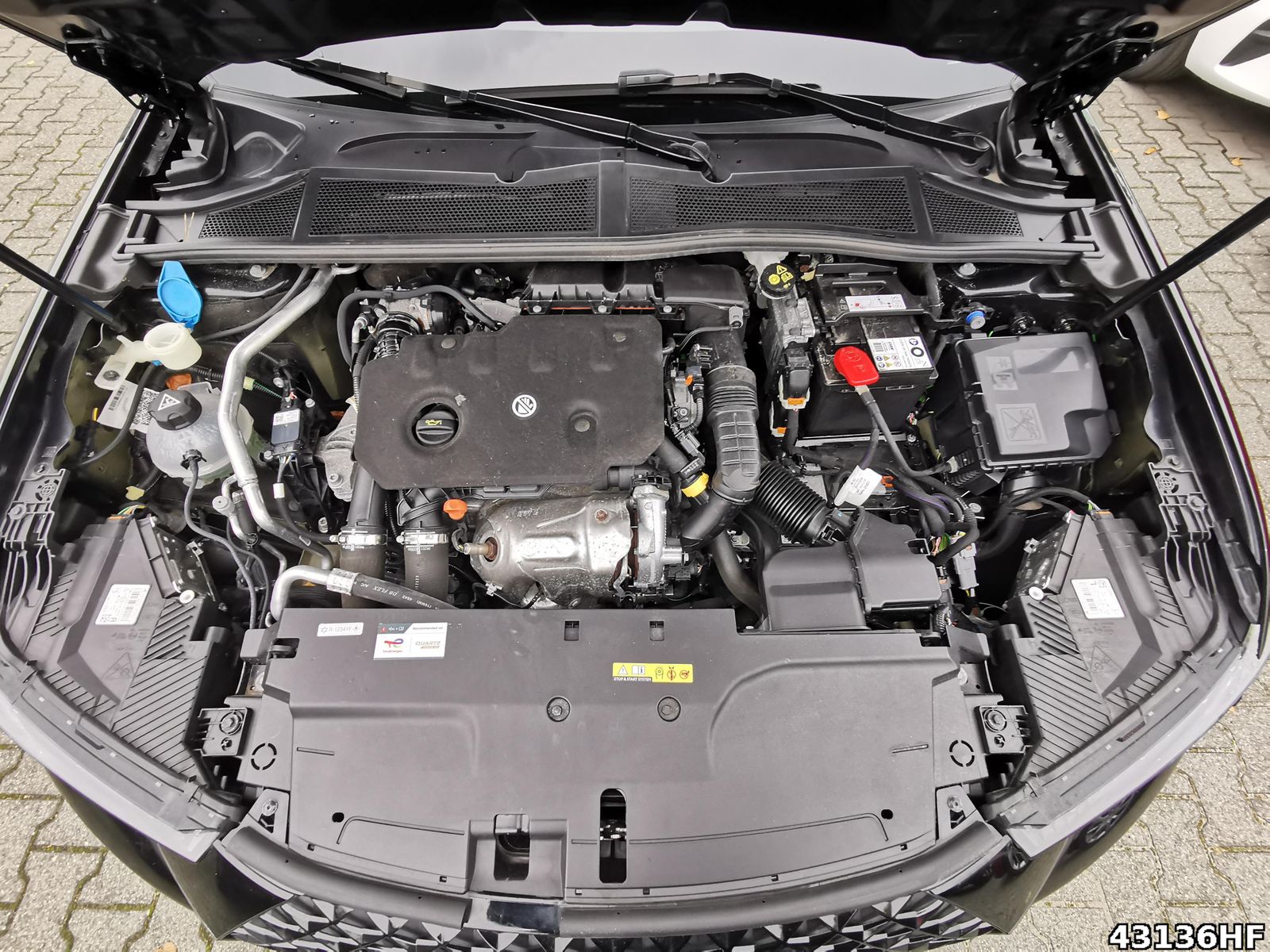 Fahrzeugabbildung DS Automobiles DS4 Performance Line