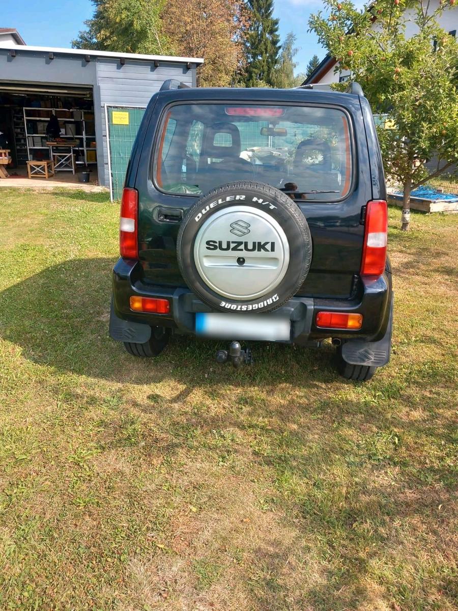 Suzuki Jimny 2004 — interior