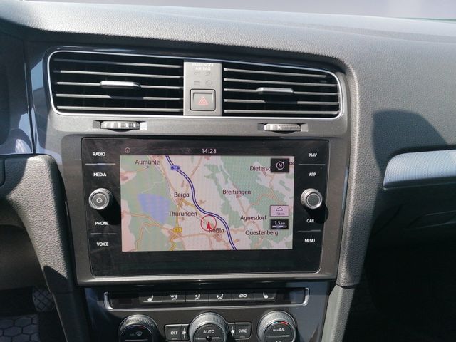 Golf VII Variant 1.0 TSI  KLIMA+SHZ+GRA+NAVI+PDC