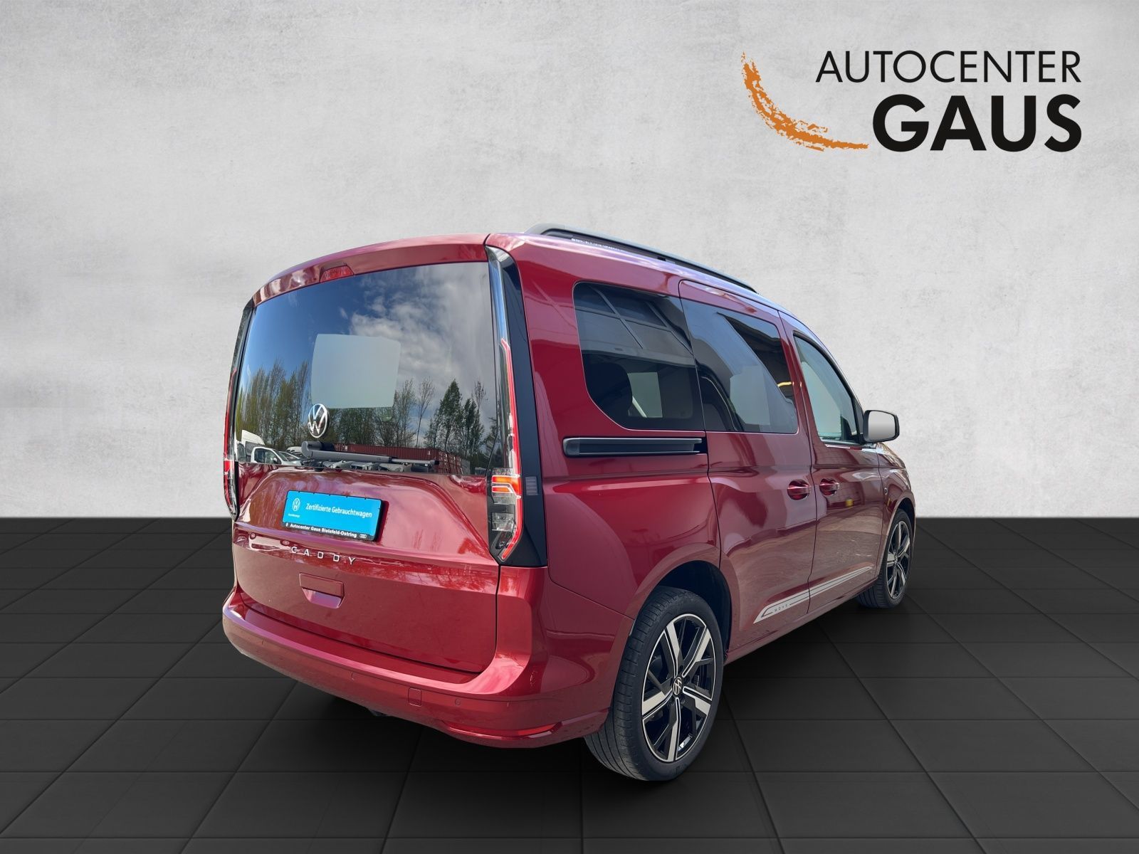 Caddy Move 2.0 TDI AHK*Navi*Pano*ACC*Kamera