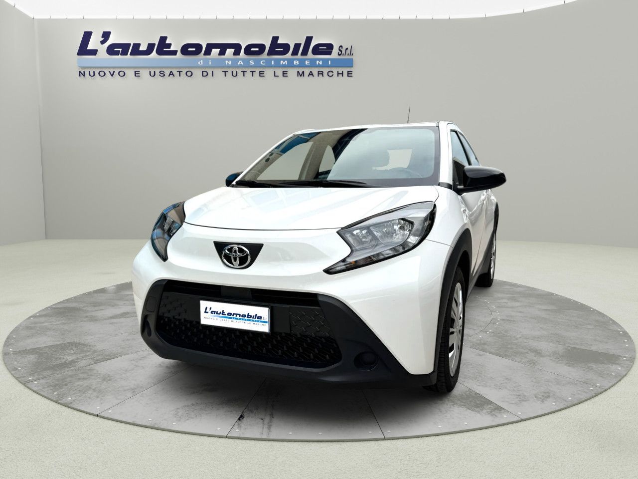 Toyota Aygo X 1.0 Active 72cv imagem 3