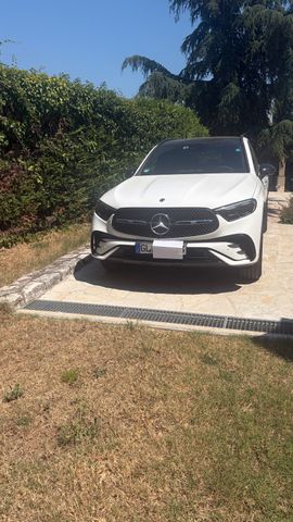 MERCEDES-BENZ GLC 200 4MATIC Autom. - wie neu
