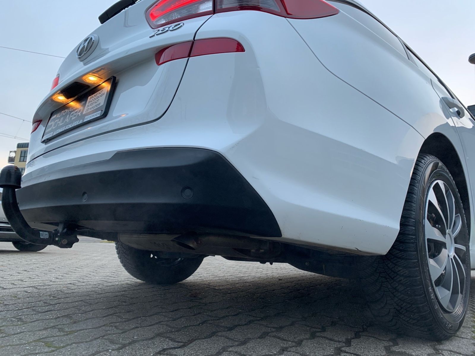 Fahrzeugabbildung Hyundai i30 Kombi 1.4 T-GDI 7-DCT YES! Plus LED AHK