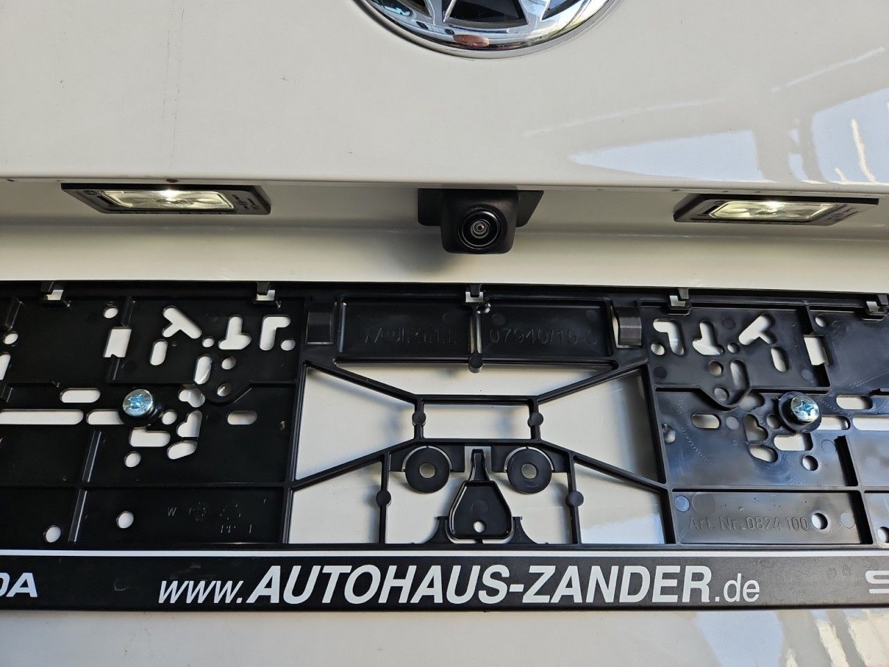 Fahrzeugabbildung Volkswagen T6.1 California Ocean Edition TDI 4Motion AHK