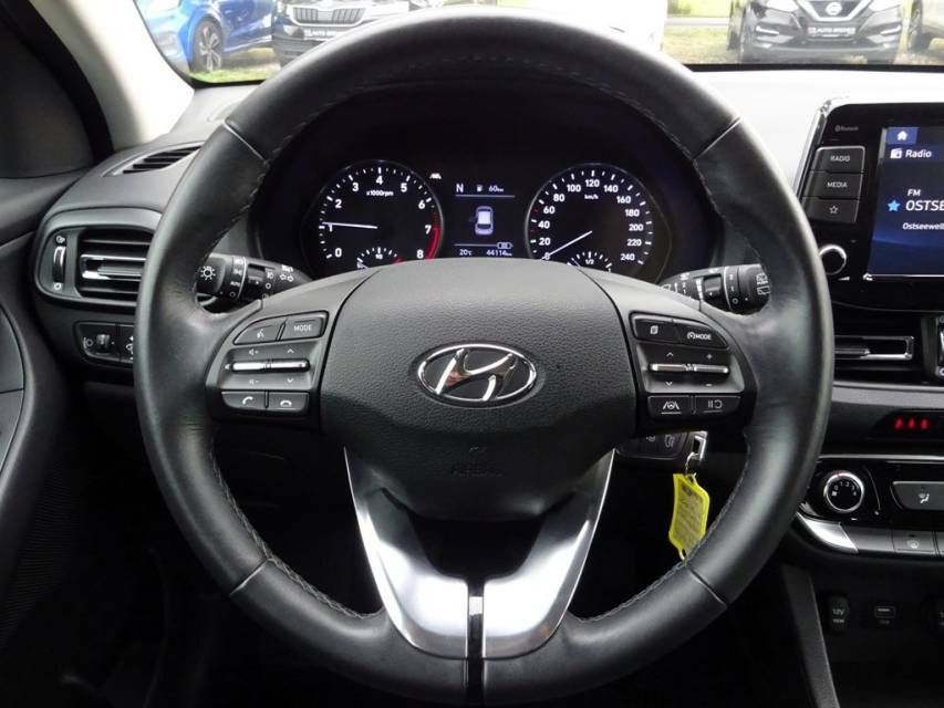 Fahrzeugabbildung Hyundai i30 1.0 T-GDI Mild Hybrid Select