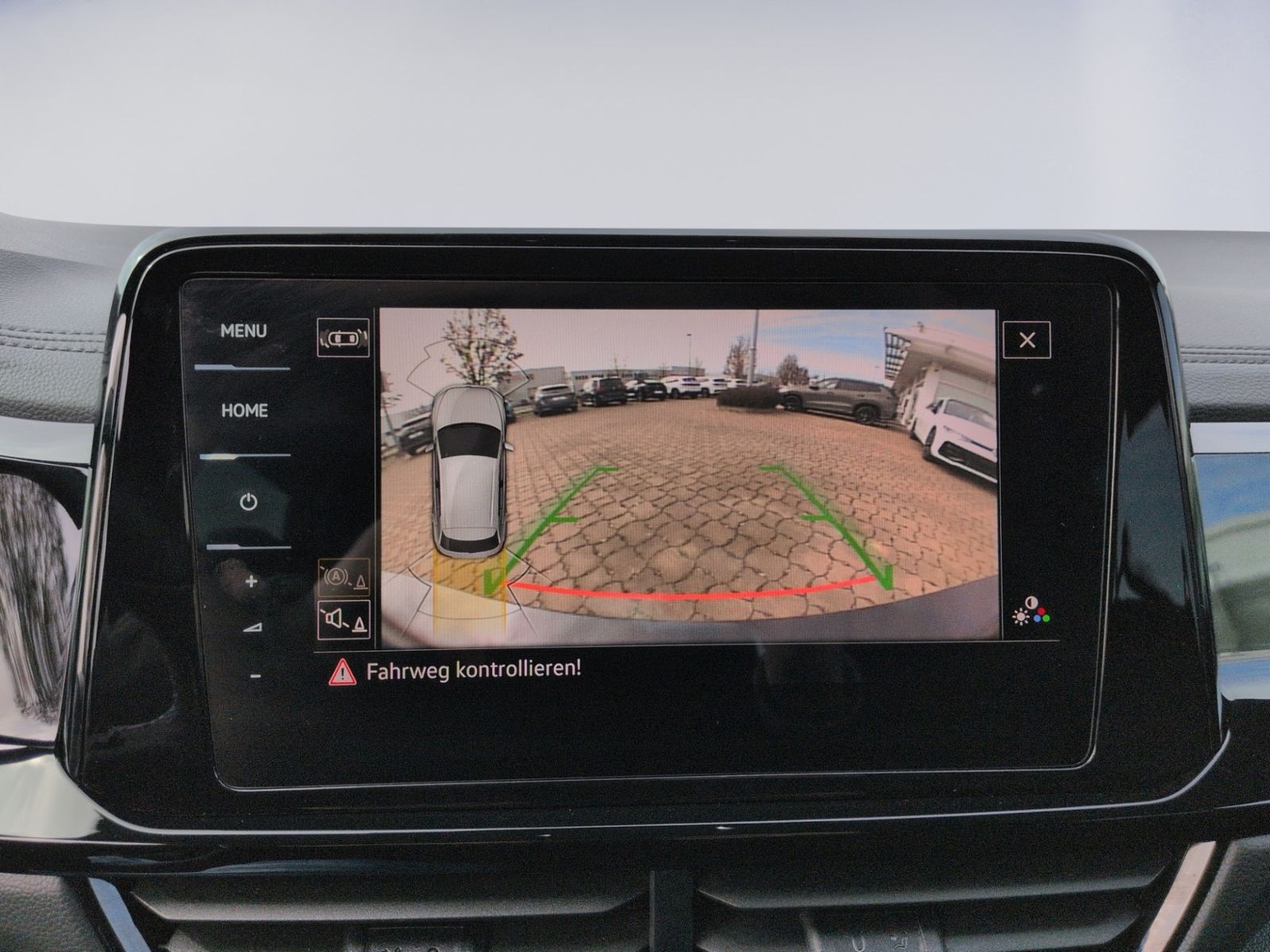 T-Roc R DSG AKRAPOVIC+AHK+PANO+KAMERA+MATRIX