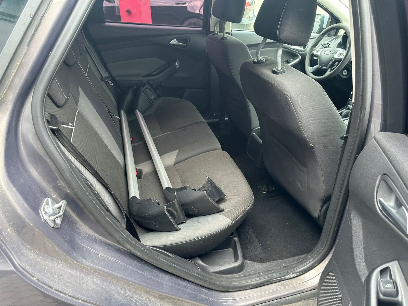 Fahrzeugabbildung Ford Focus Turnier Trend *NAVI*KLIMA*