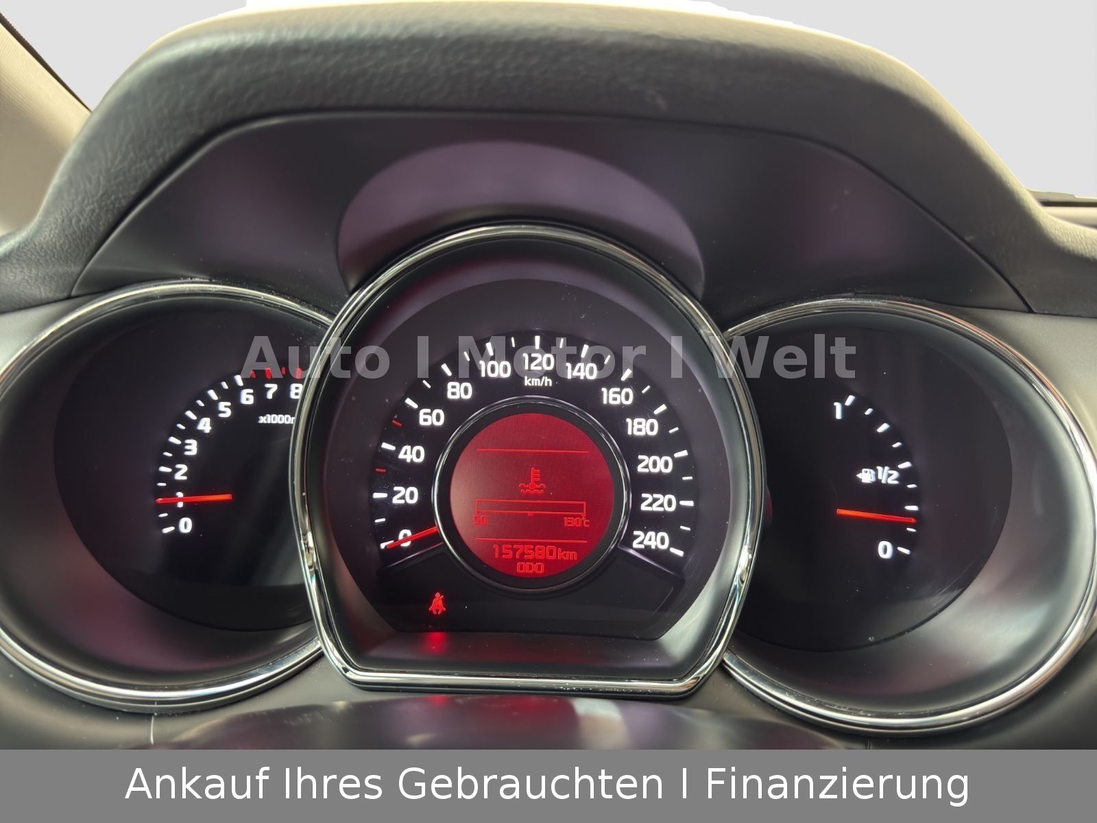 Fahrzeugabbildung Kia Ceed FIFA World Cup Edition ALU/SHZ/LKRDHZ/KLIMA