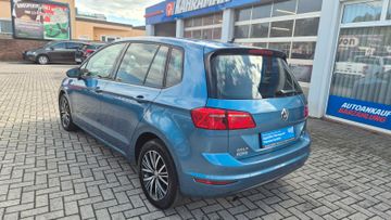 Volkswagen Golf - 6