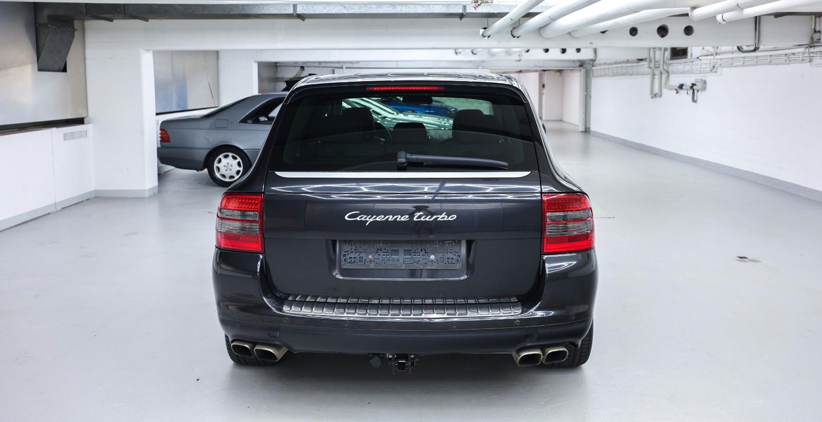PORSCHE CAYENNE TURBO 4.5 V8 500CH - BVA - ATTELAGE - 135.600 KMS