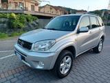 Toyota RAV 4 2.0-l-VVT-i 4x4 Sol Sol - gebrauchte Toyota RAV 4 aus dem Jahr 2005