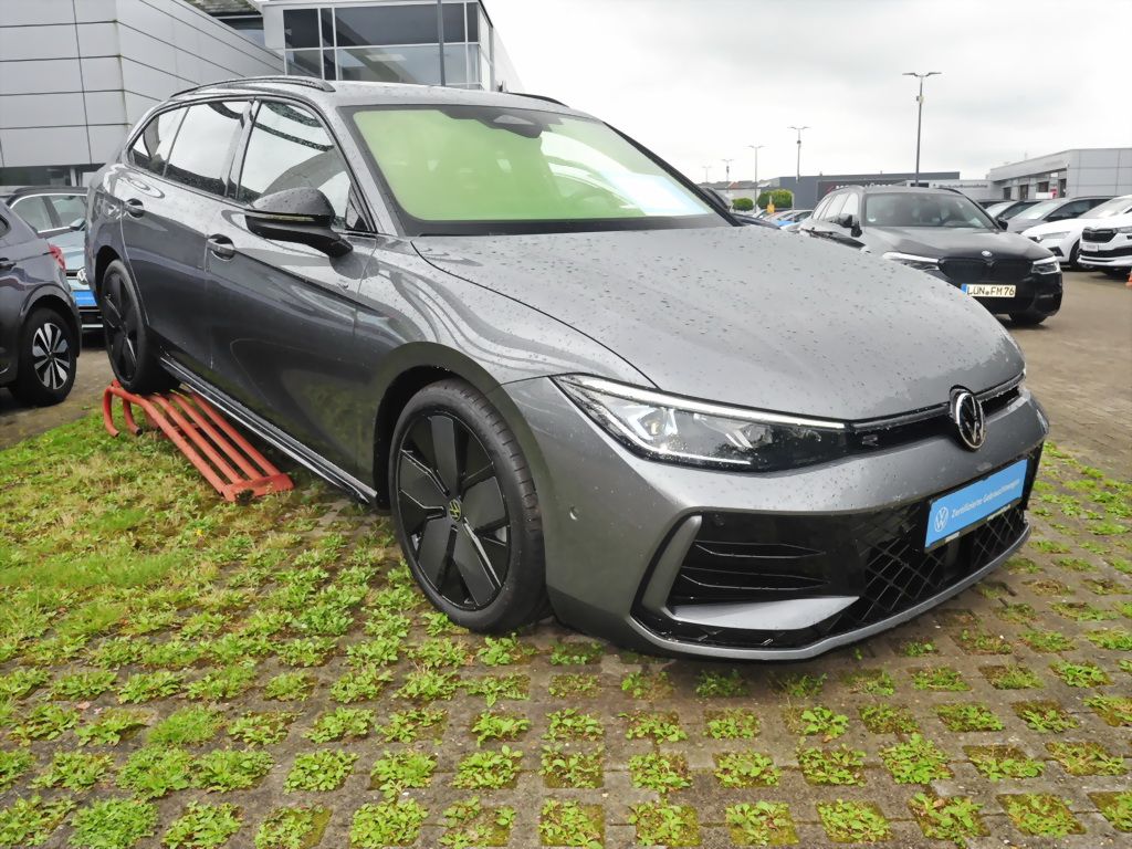 Volkswagen Passat Variant 2.0 TDI R-Line Navi Pano AHK HuD foto 3