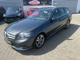Mercedes-Benz E 220 T-Modell E 220 CDI BlueEfficiency - Mercedes-Benz E 220: Cdi T