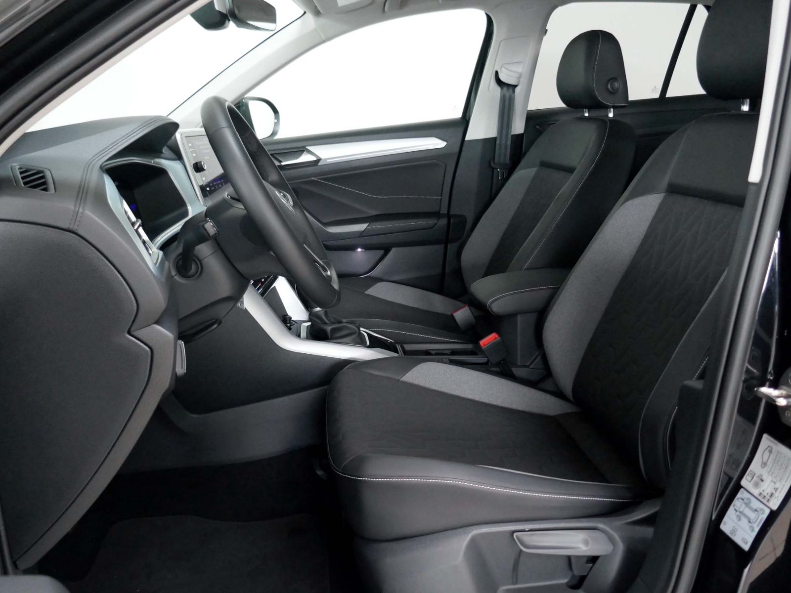 Fahrzeugabbildung Volkswagen T-Roc GOAL 1.5 TSI DSG | LED RFK ACC Navi