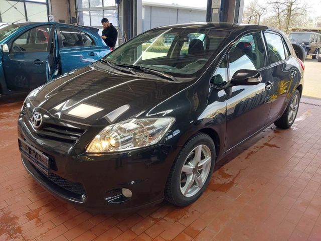 Toyota Auris 1,4-l-D-4D Life   Auto Albers