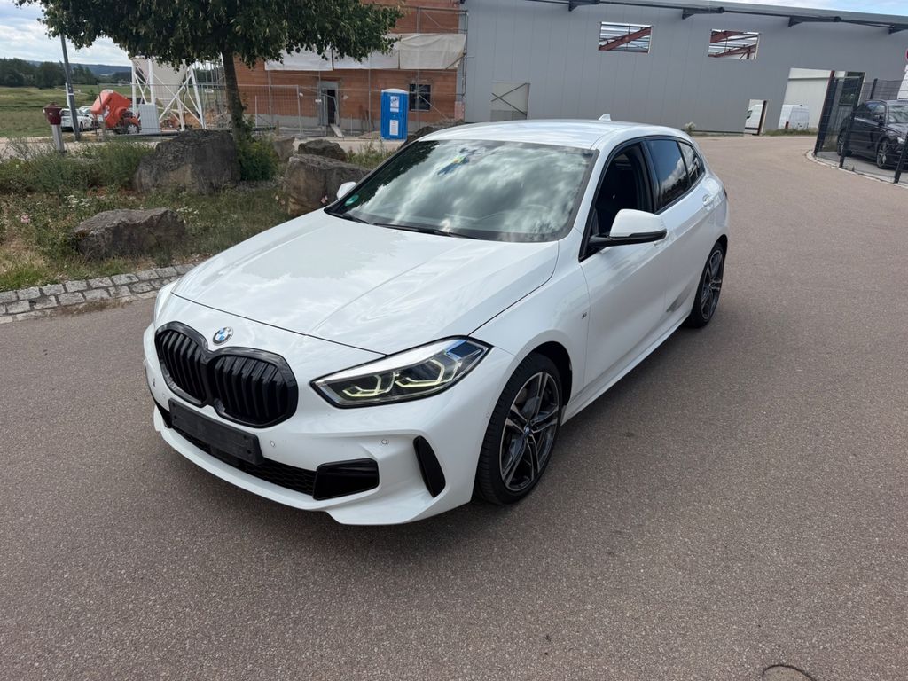 Image of BMW 120