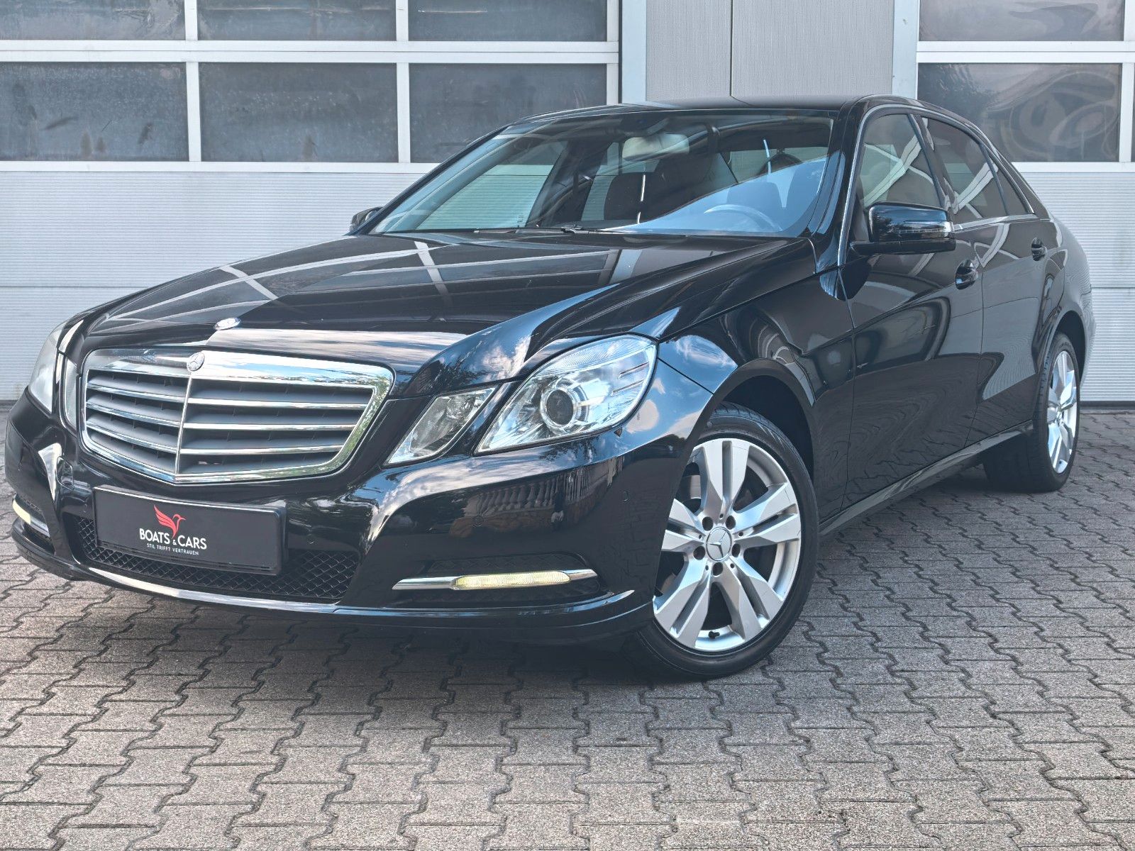 Mercedes-Benz E 220CDI BlueEfficiency NAVI|SHZ|XENON|AMBIENTE|